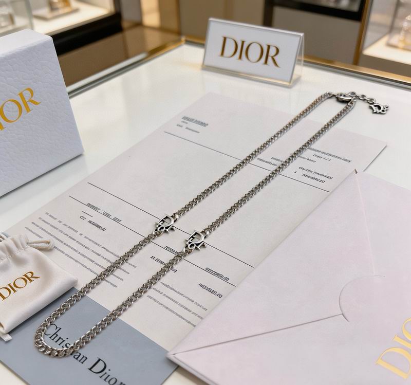 Dior Necklace 04yxs137